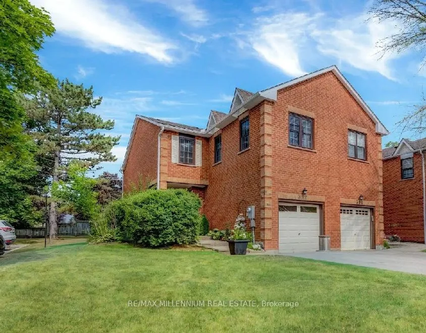 Condo Townhouse in Aurora