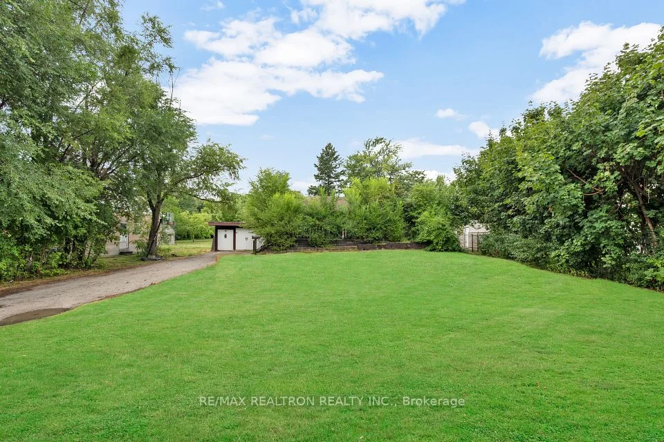 172 Duncan Road, Richmond Hill, ON L4C 6J8