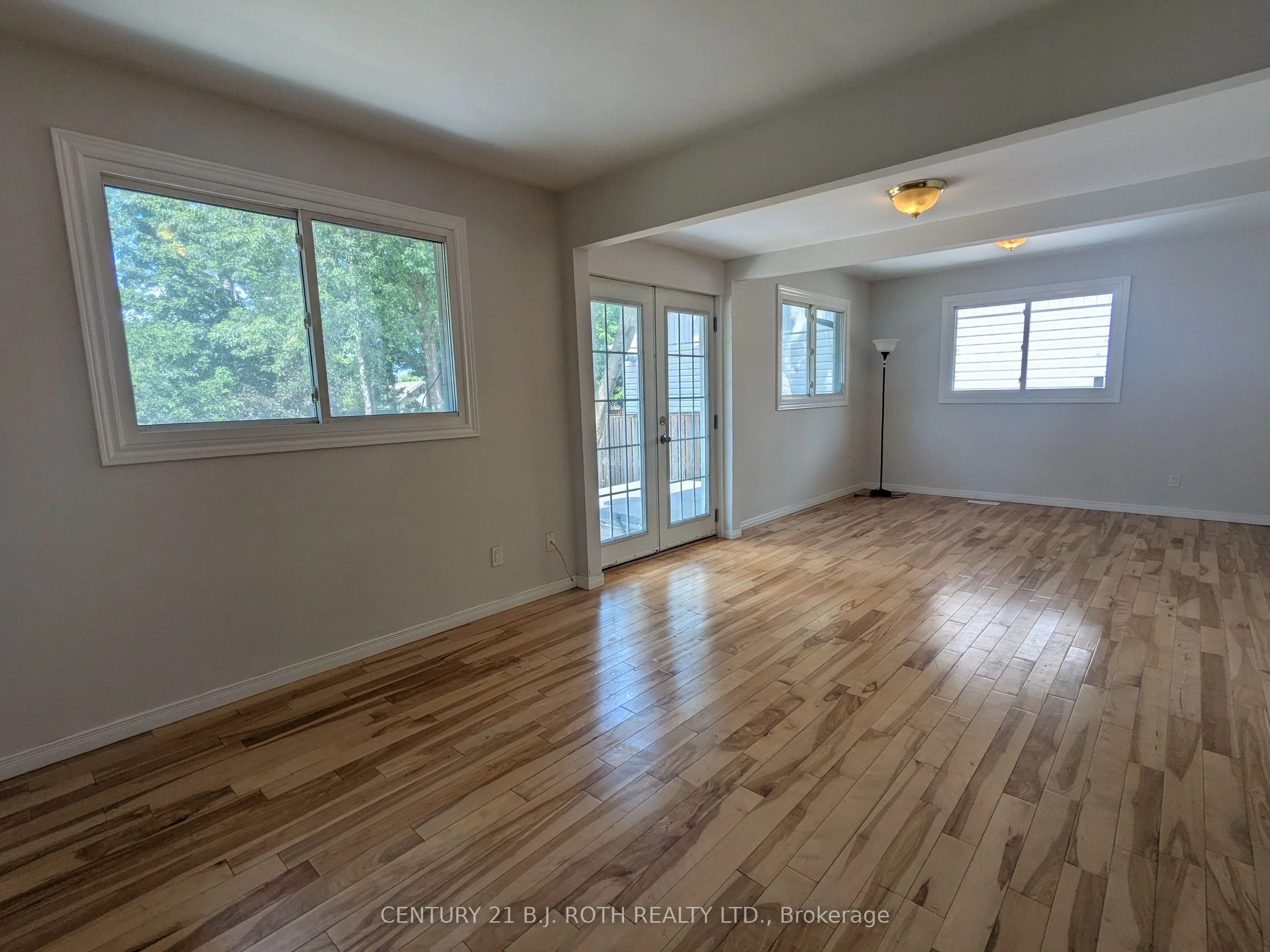 756 Hastings Avenue, Innisfil, ON L9S 1Z3