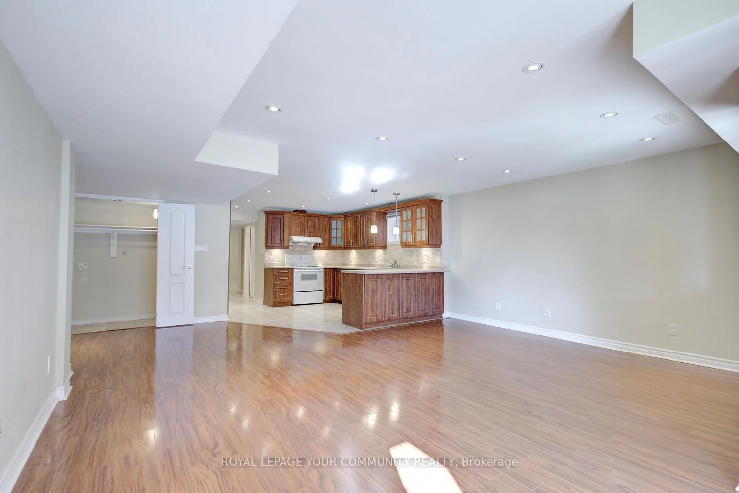625 Grand Trunk Avenue 2-bed Walk-Out Basement, Vaughan, ON L6A 0R2