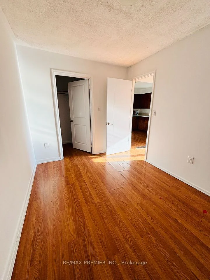 50 Drury Street, Bradford West Gwillimbury, ON L3Z 1W9