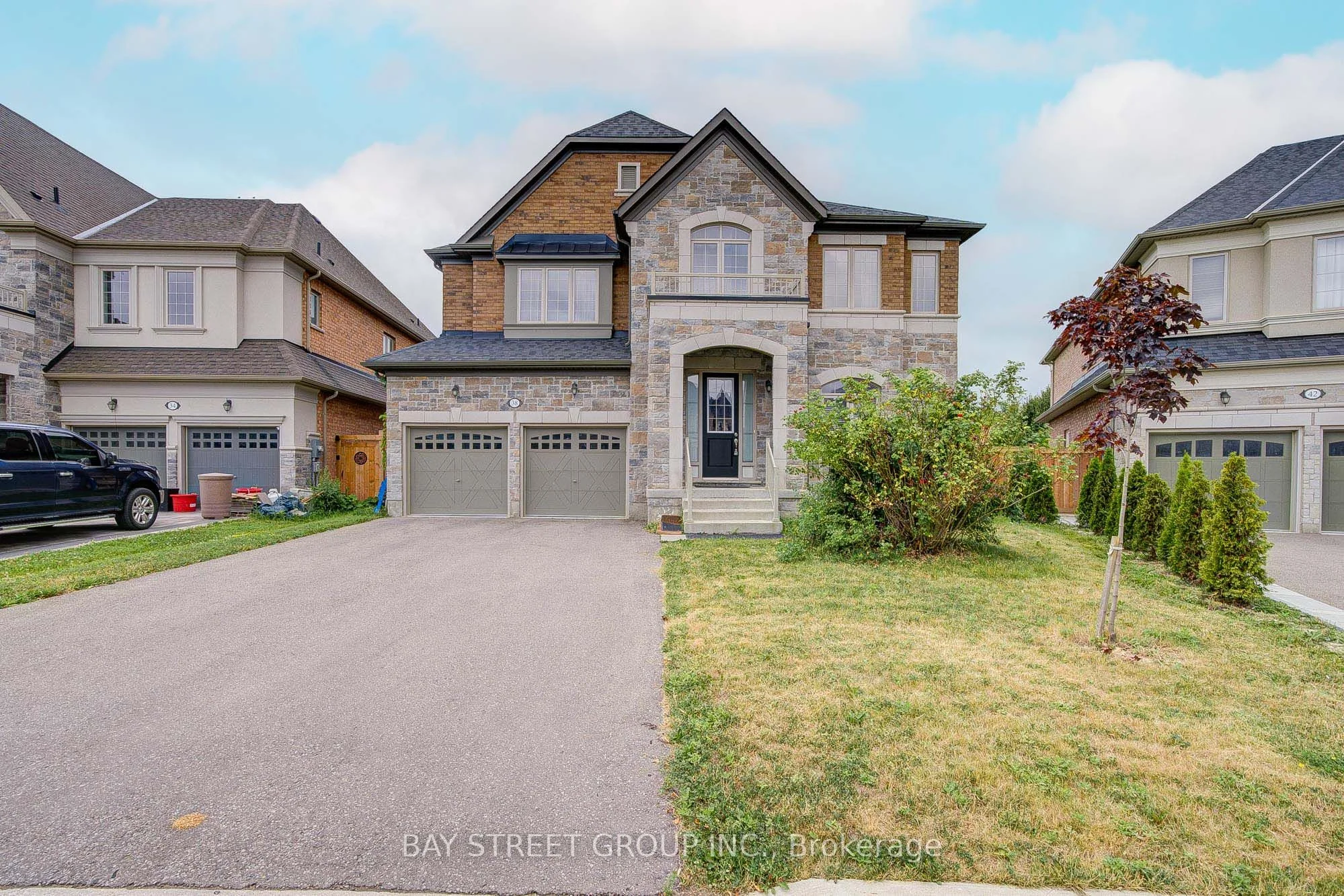 38 Brown Court, Newmarket, On L3y 0c7