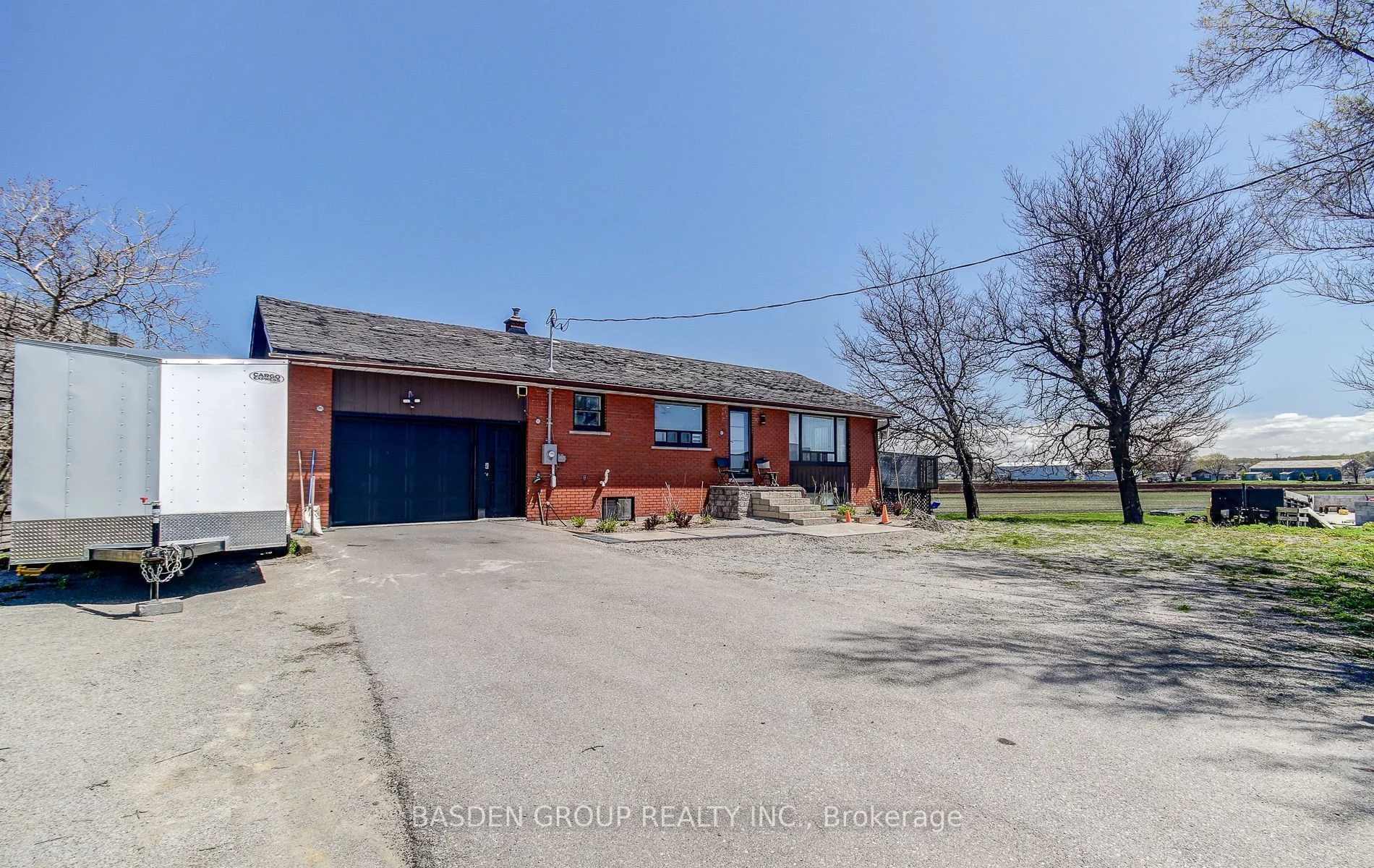 Detached in King