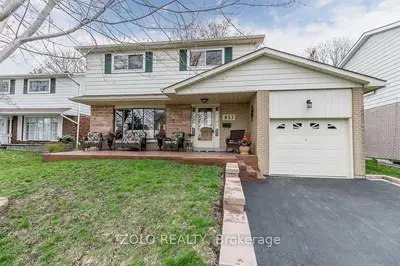 Detached in Newmarket