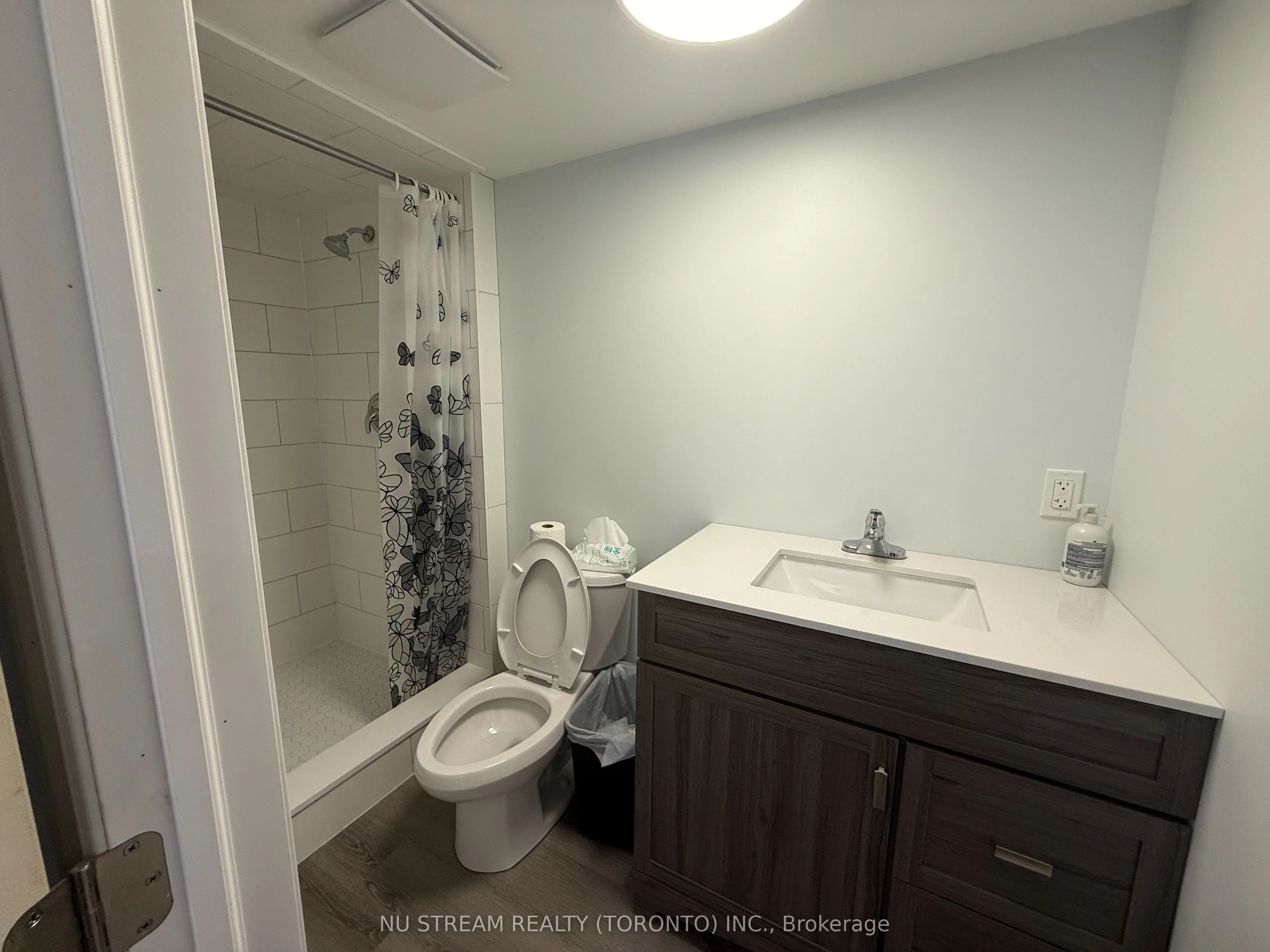Att/Row/Townhouse in Richmond Hill