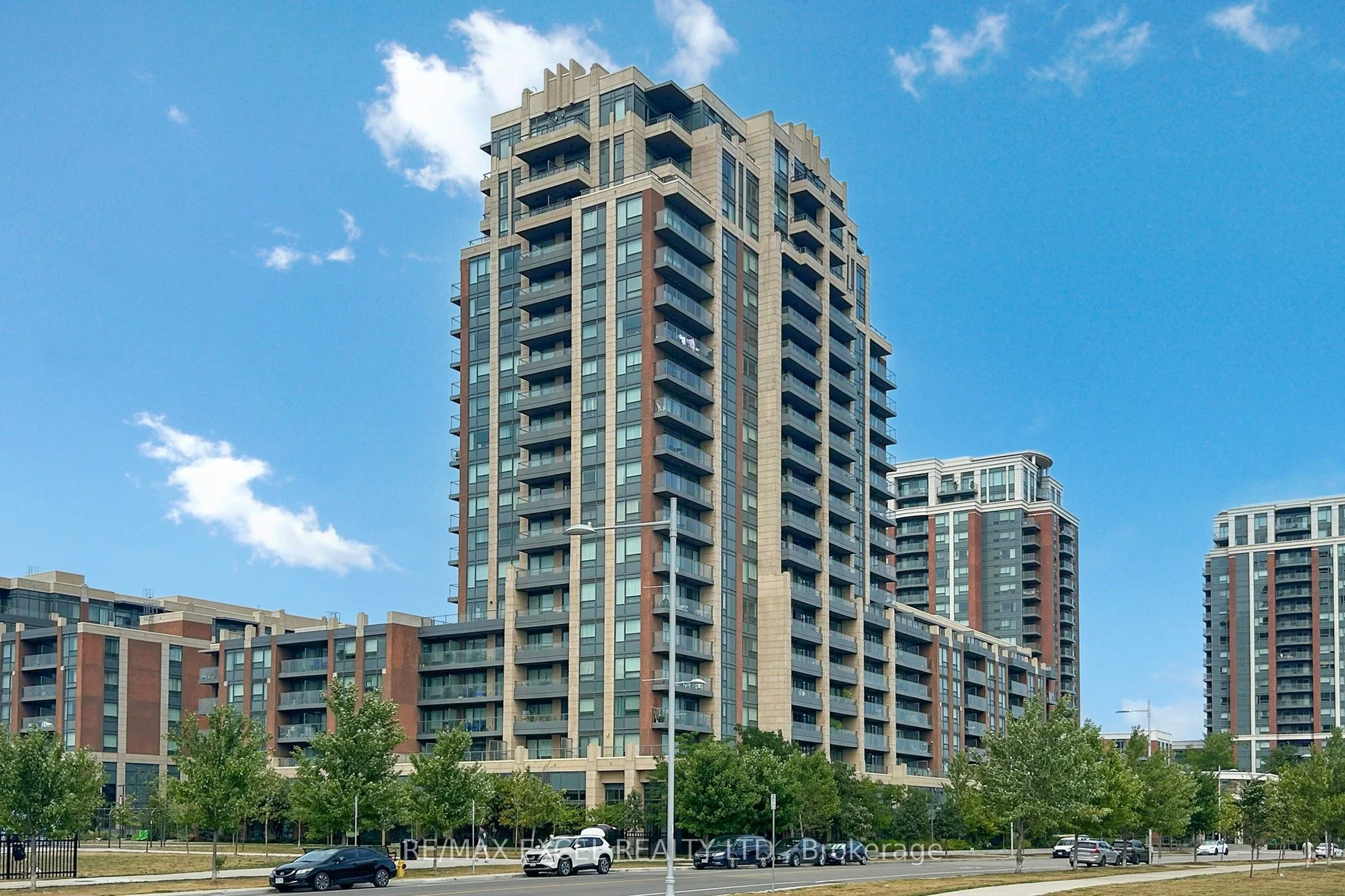 Condo Apartment in Markham