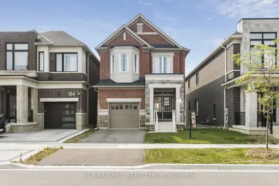 Detached in Richmond Hill