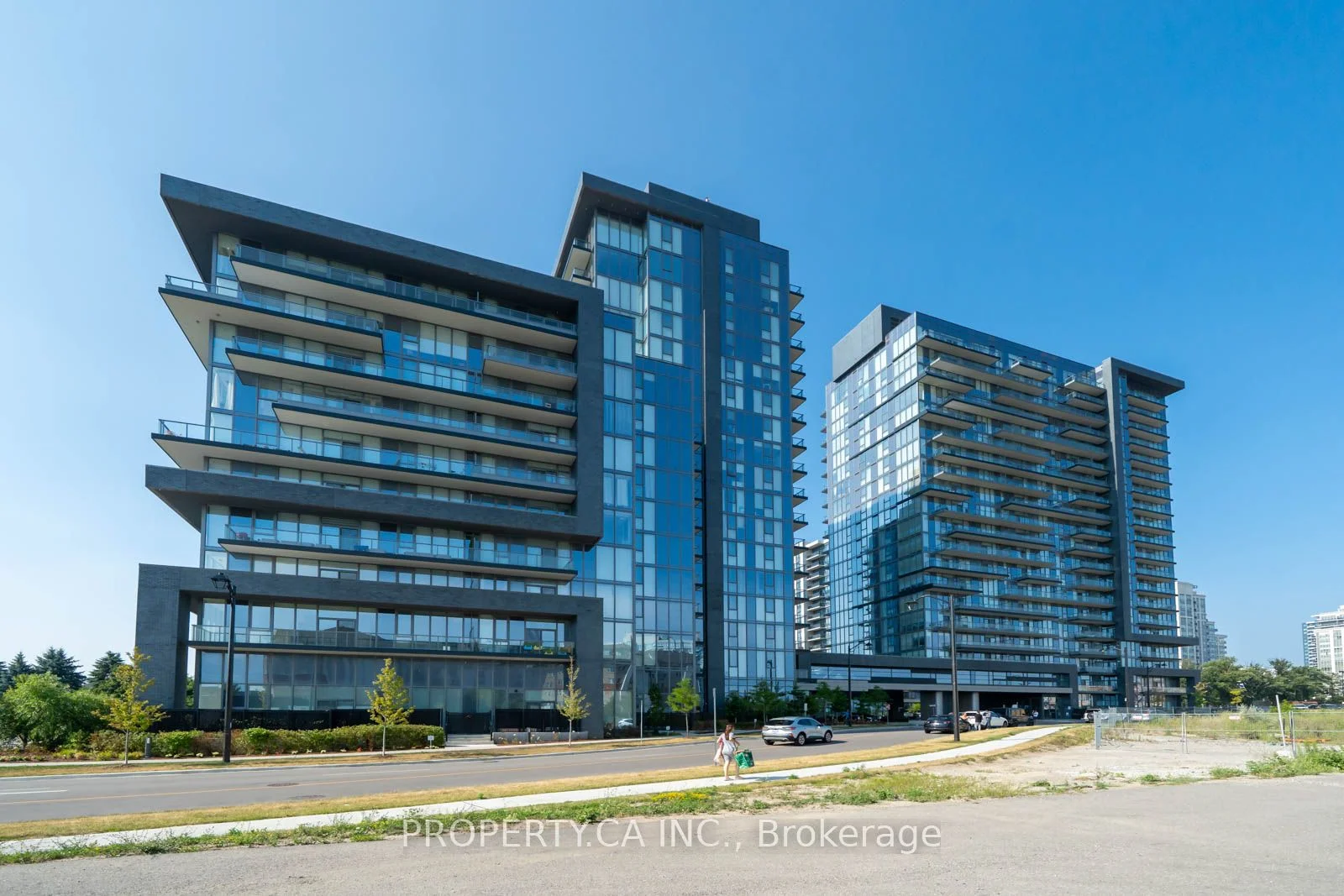 Condo Apartment in Vaughan