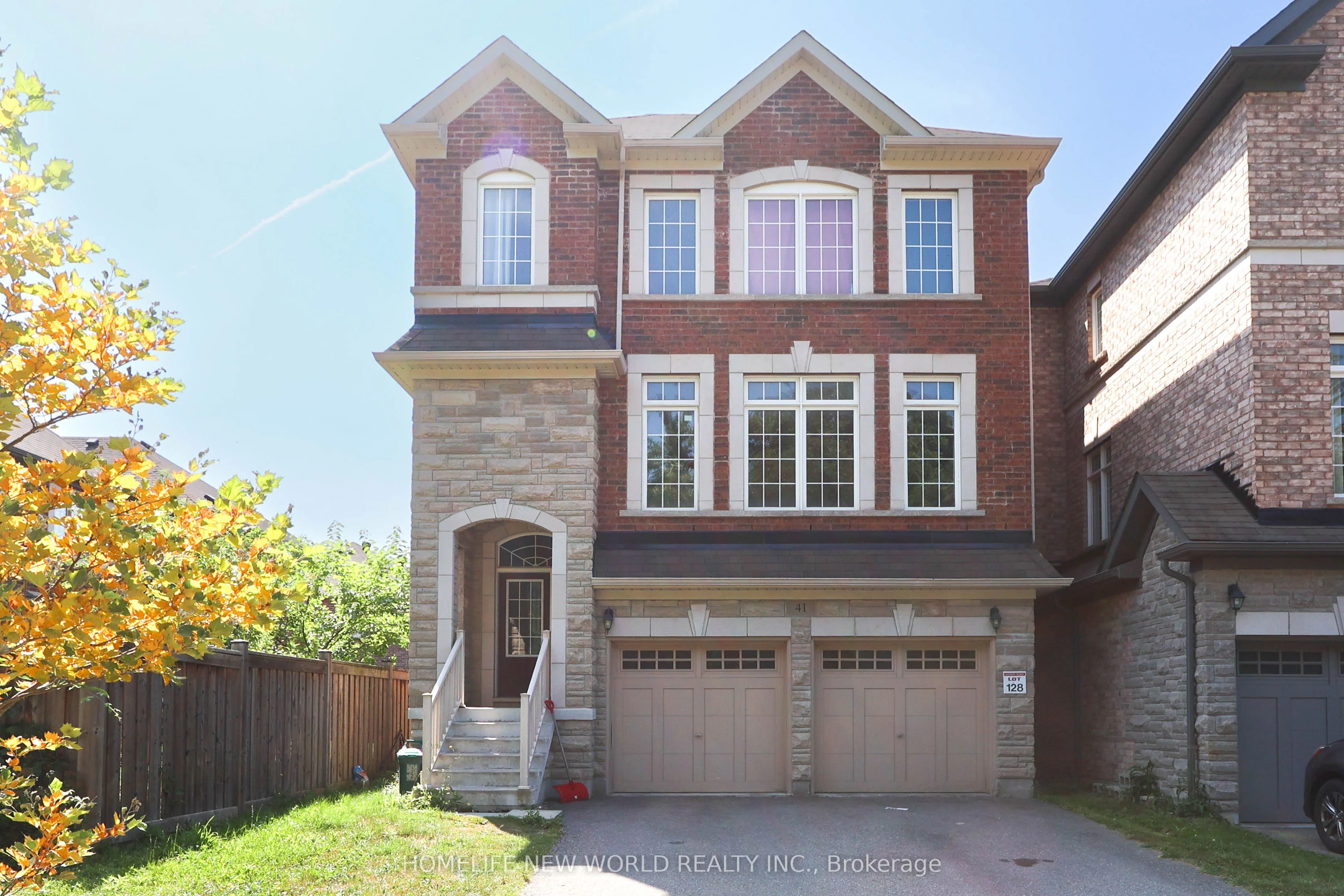 41 Pulpwood Crescent 2nd master bedroom, Richmond Hill, ON L4E 0V1