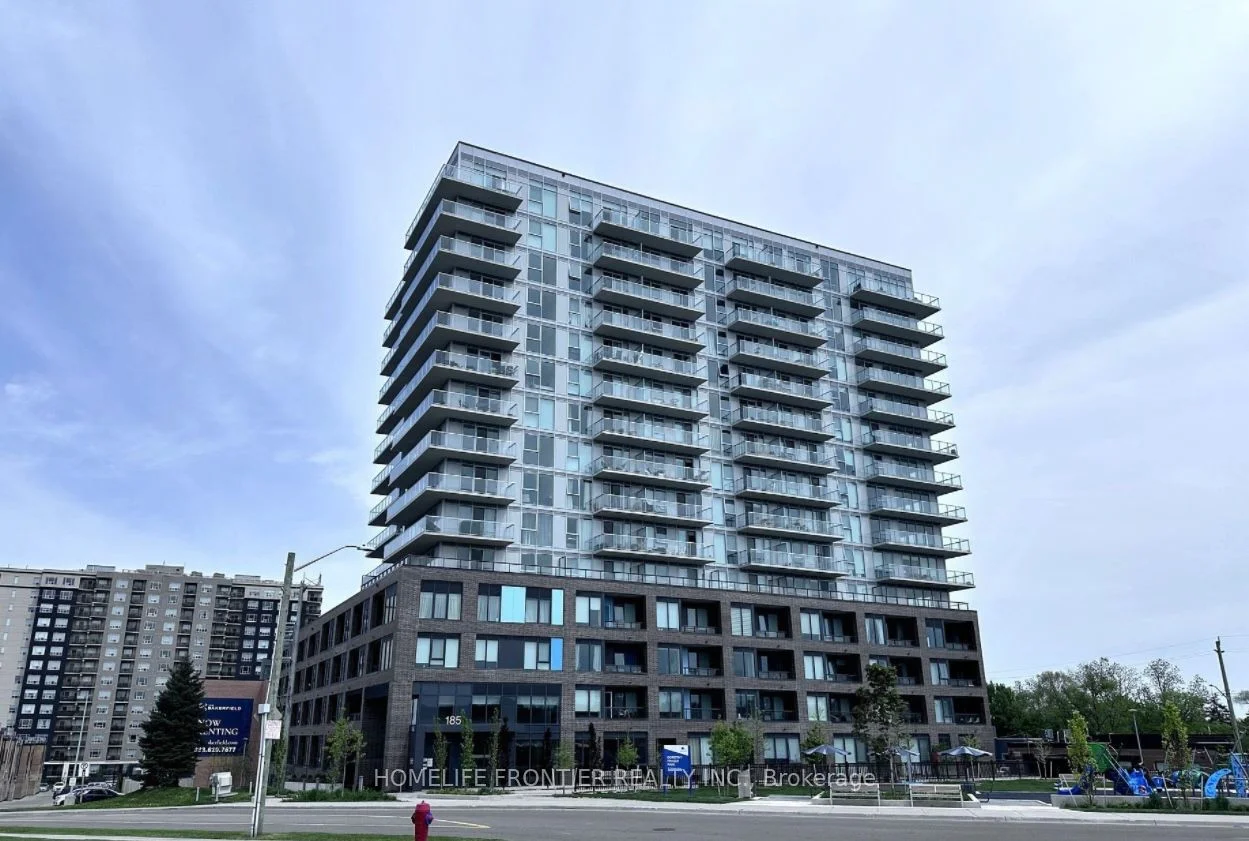 Condo Apartment in Newmarket