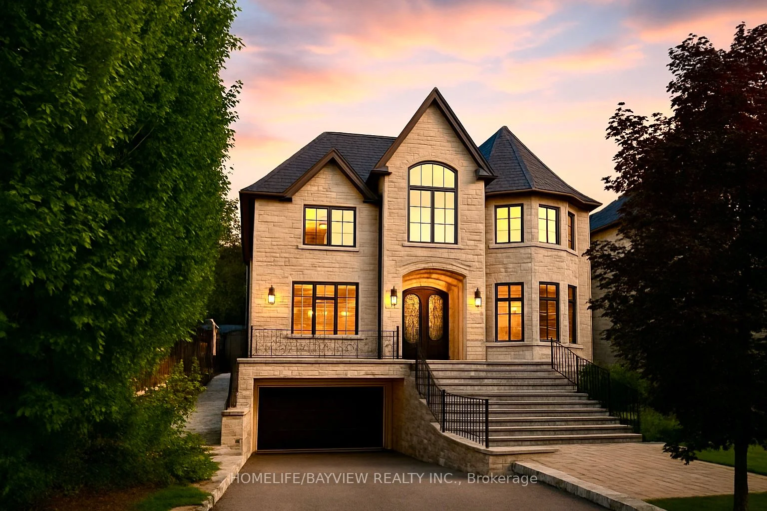 Detached in Aurora