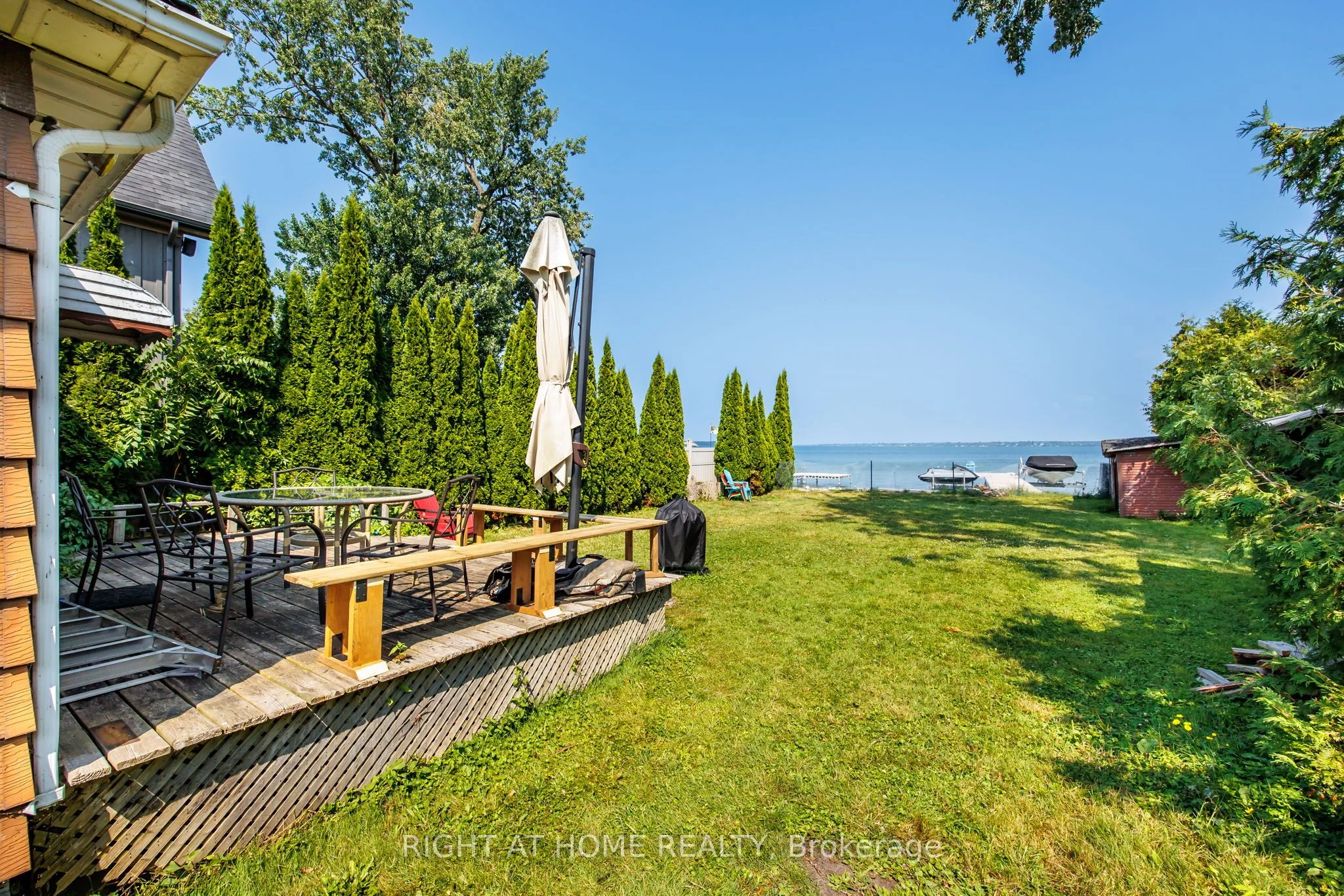 1557 Houston Avenue, Innisfil, ON L9S 4M6