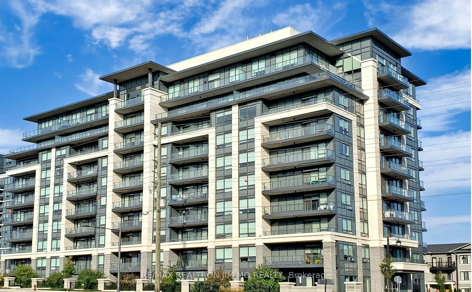 396 Highway 7 E 912, Richmond Hill, ON L4B 0G7