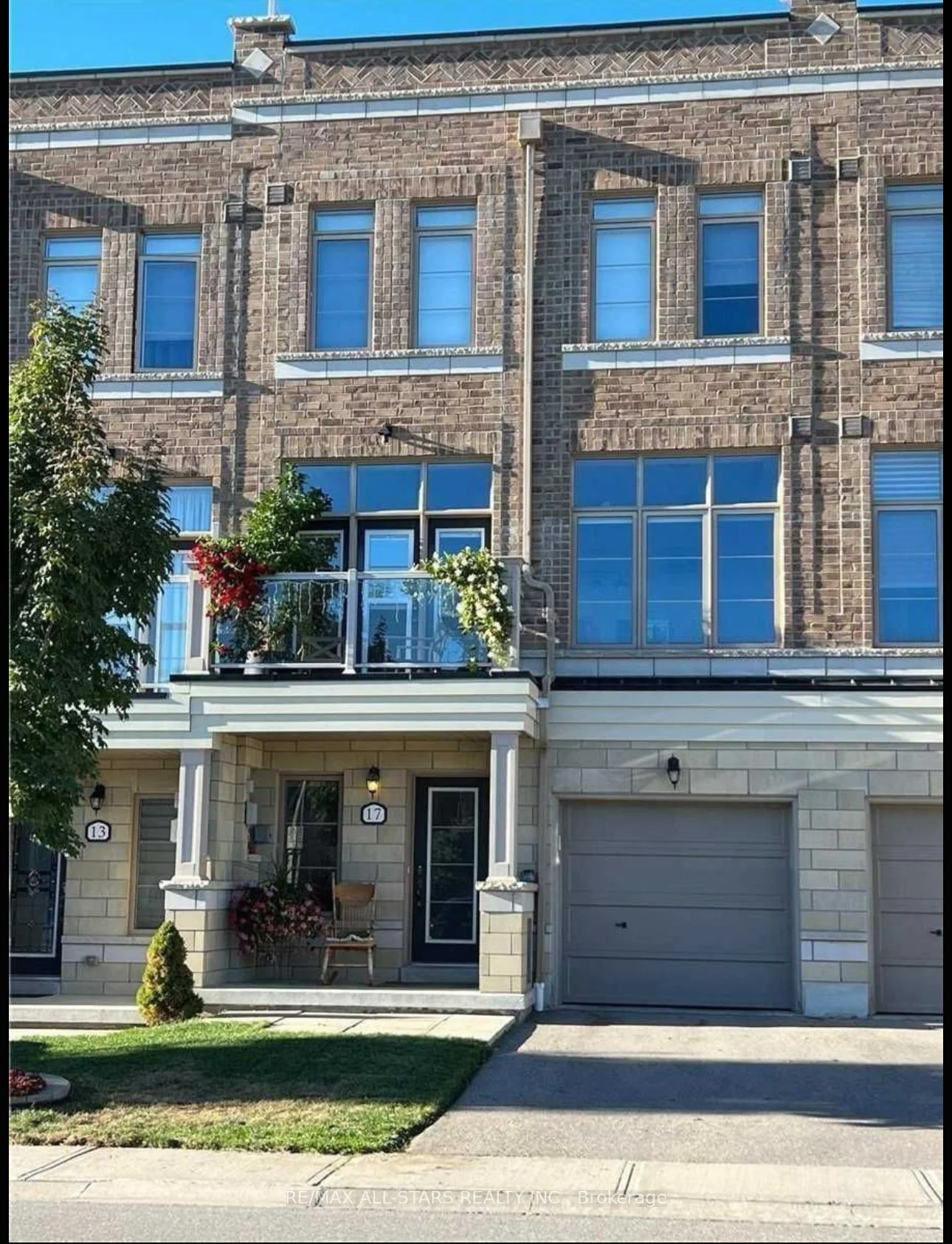 Att/Row/Townhouse in Whitchurch-Stouffville