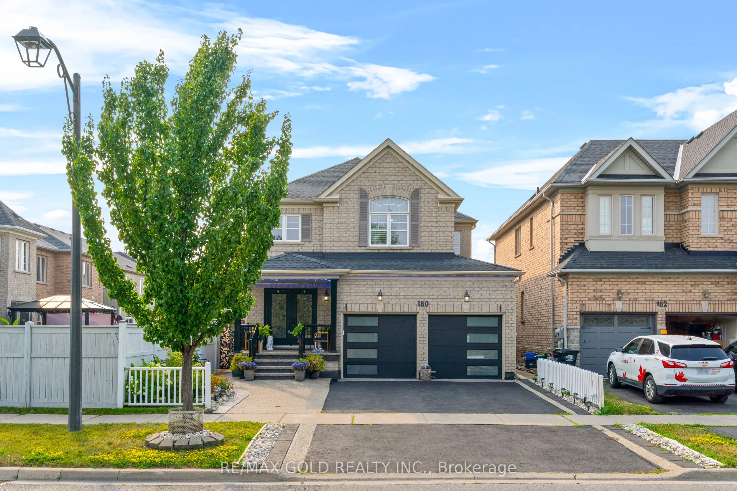 Detached in Bradford West Gwillimbury