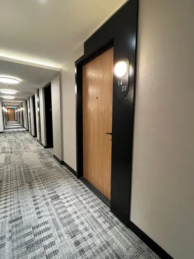 Common Element Condo in Vaughan