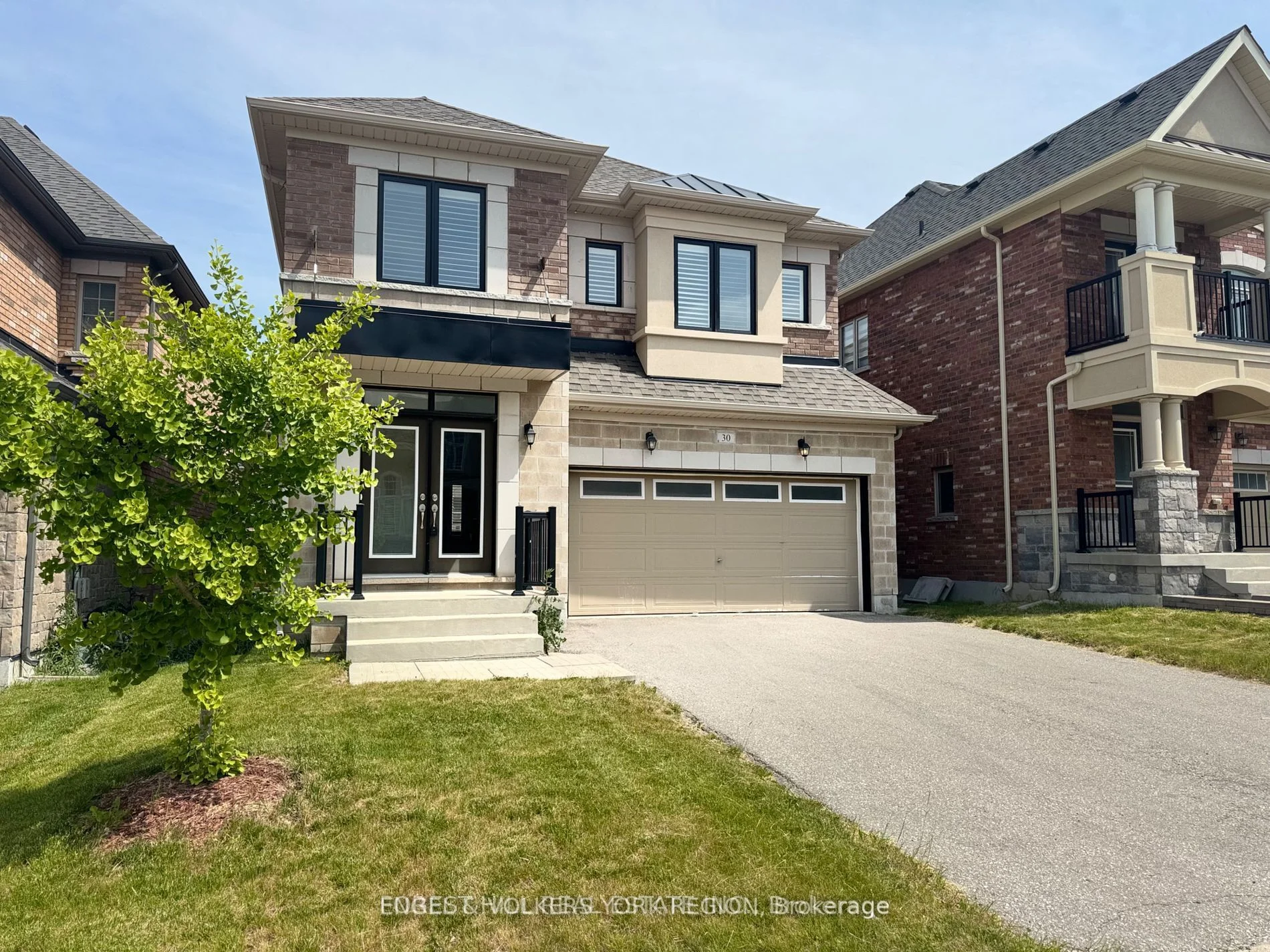 Detached in East Gwillimbury