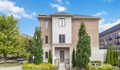 Condo Townhouse in Markham