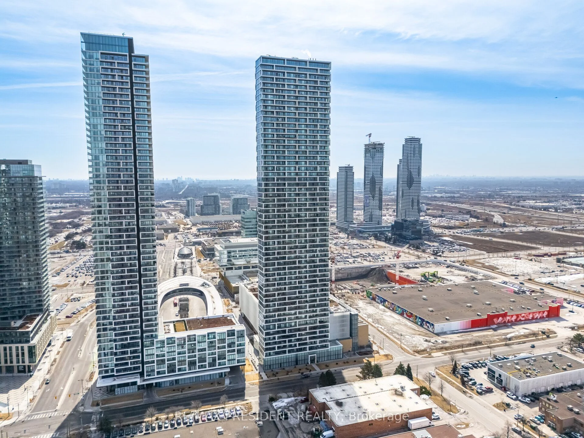 898 Portage Parkway 5605, Vaughan, On L4k 0j6