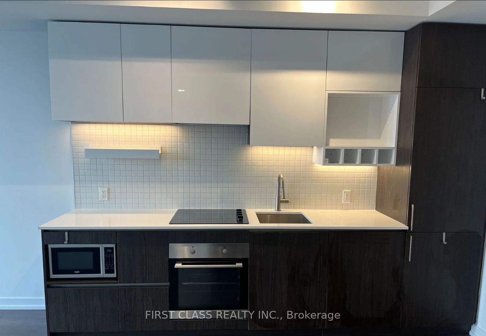 Condo Apartment in Vaughan