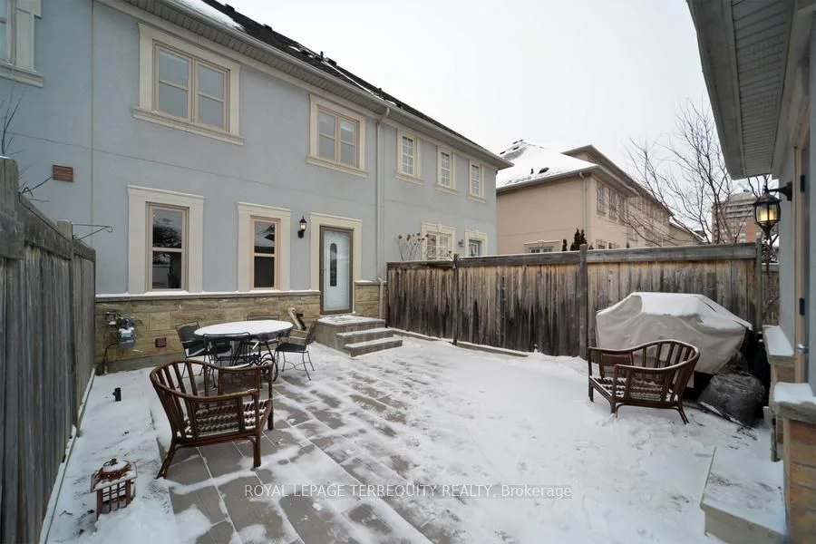 9027 Yonge Street, Richmond Hill, ON L4C 0L2