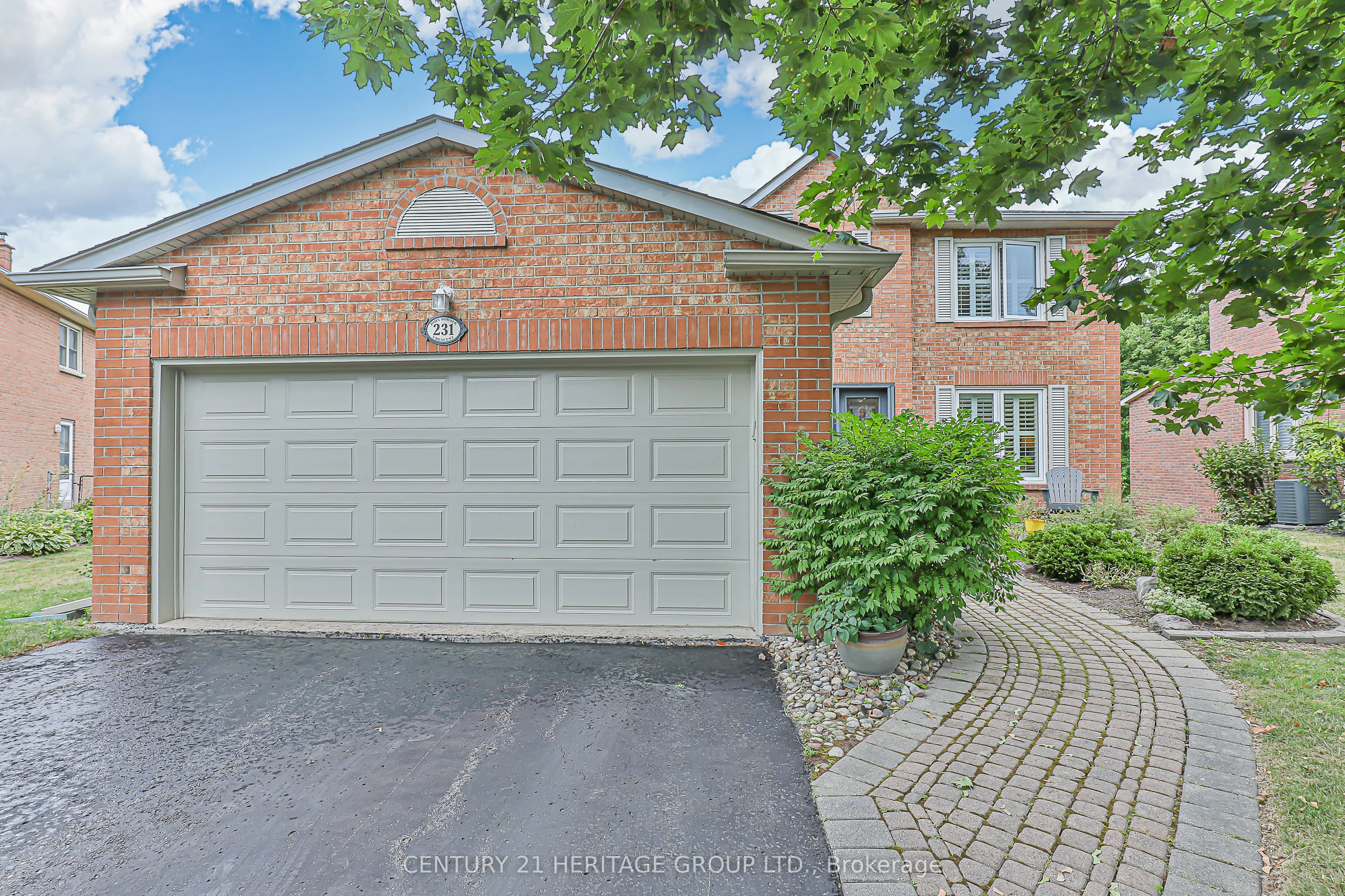 Detached in Newmarket