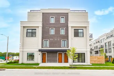Condo Townhouse in Richmond Hill