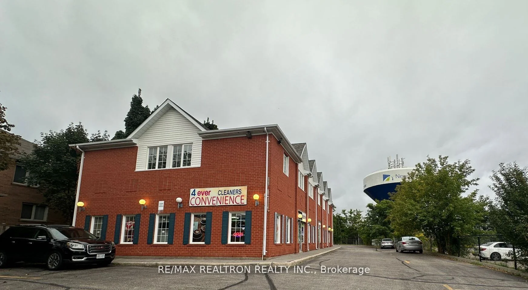 1034 Ivsbridge Boulevard, Newmarket, ON L3X 1N6