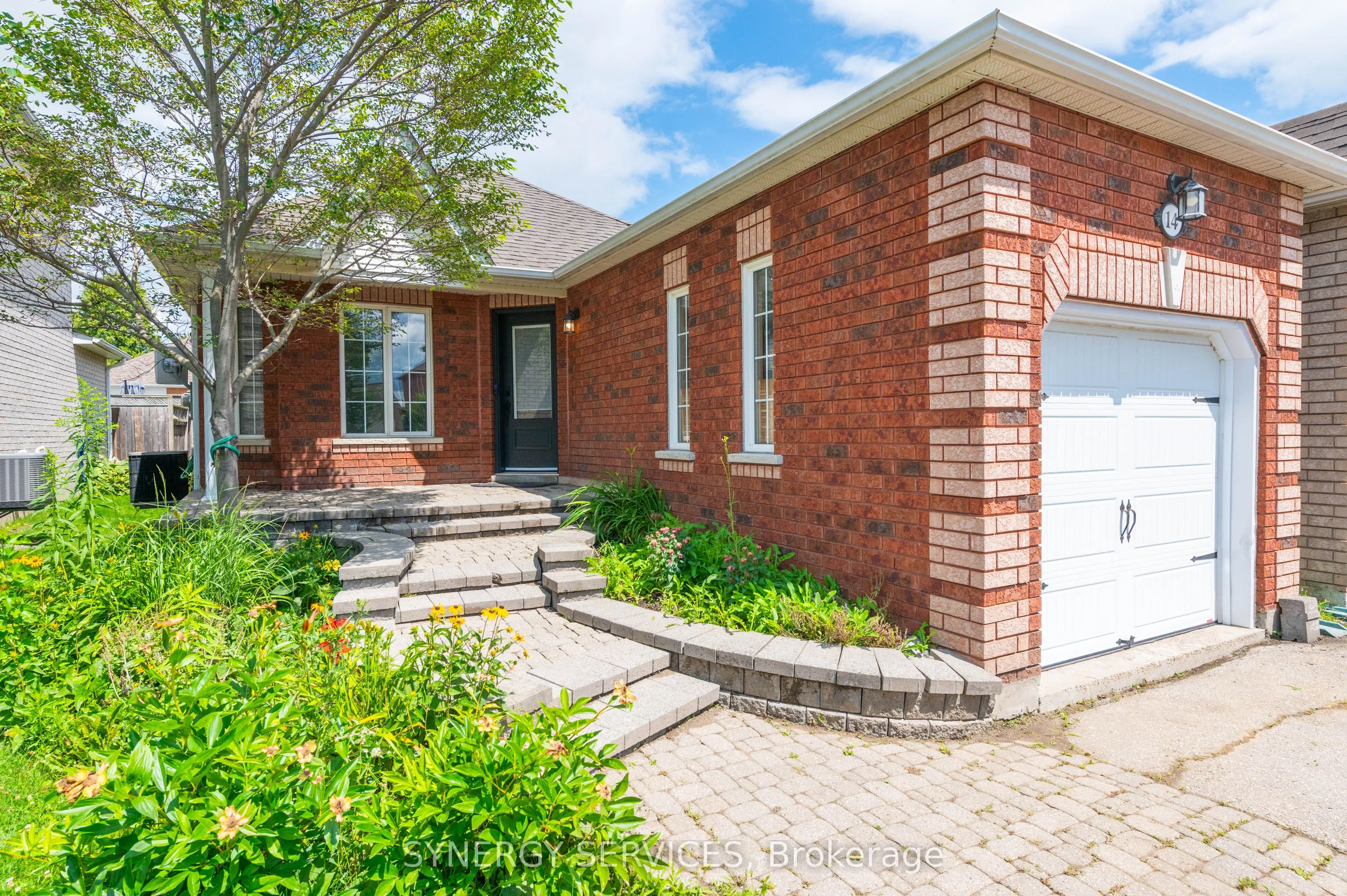 14 Preston Avenue, New Tecumseth, ON L9R 1Y6
