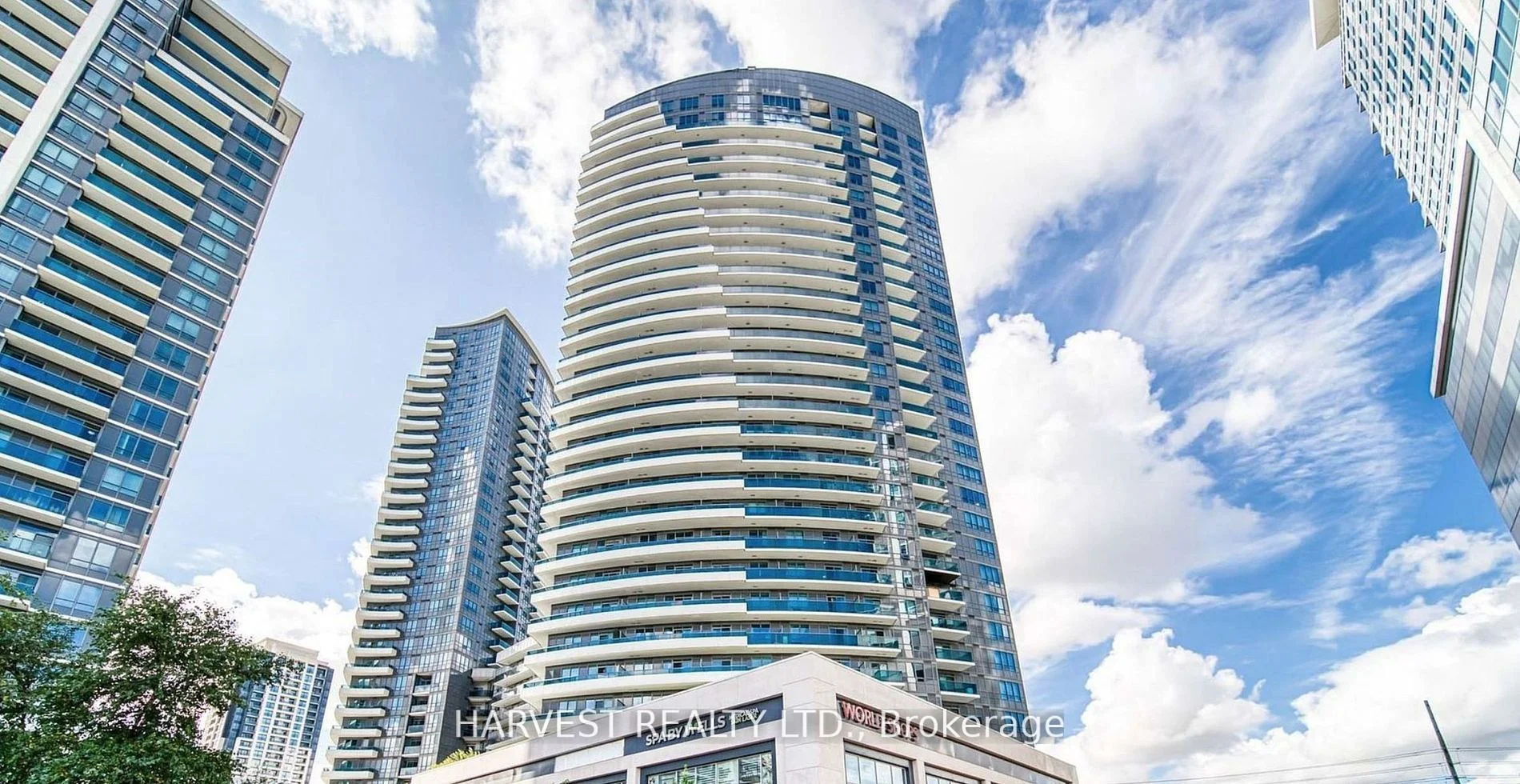 Condo Apartment in Markham