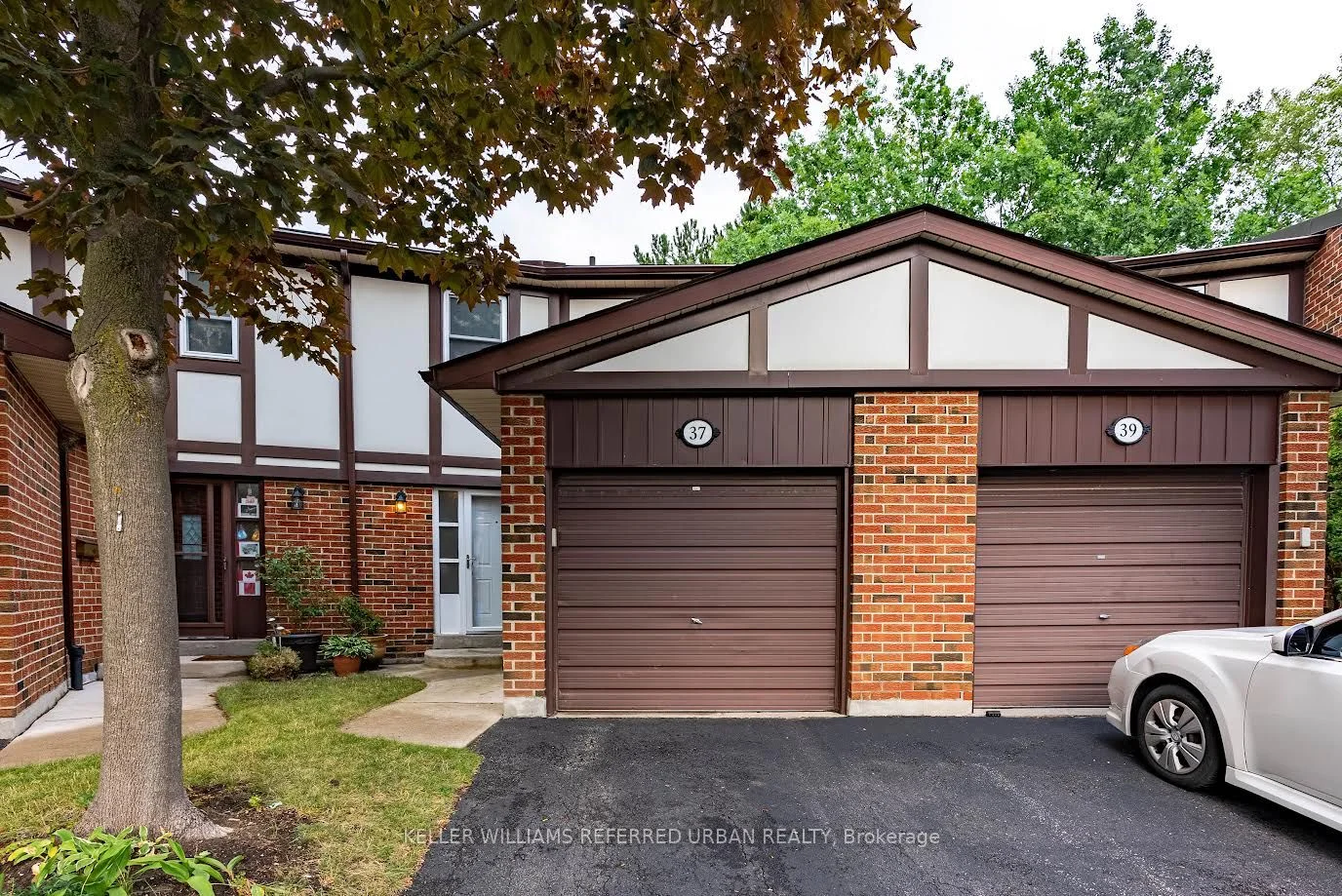Condo Townhouse in Markham