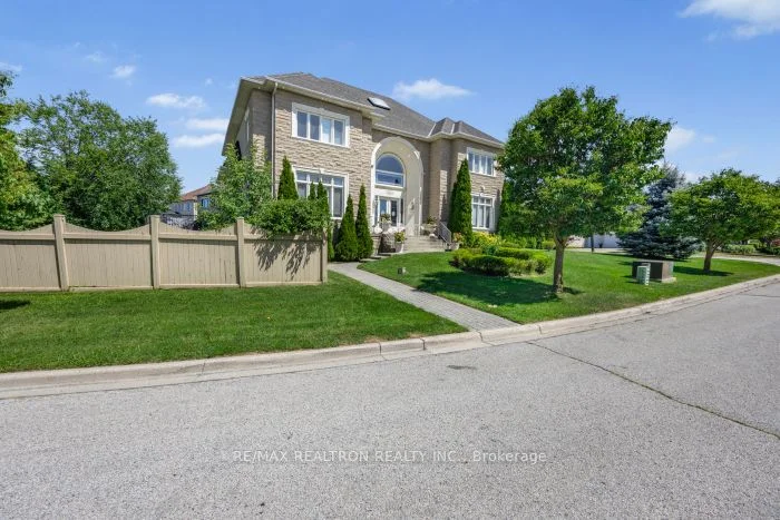 124 Boake Trail, Richmond Hill, ON L4B 4B7