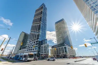 Condo Apartment in Vaughan