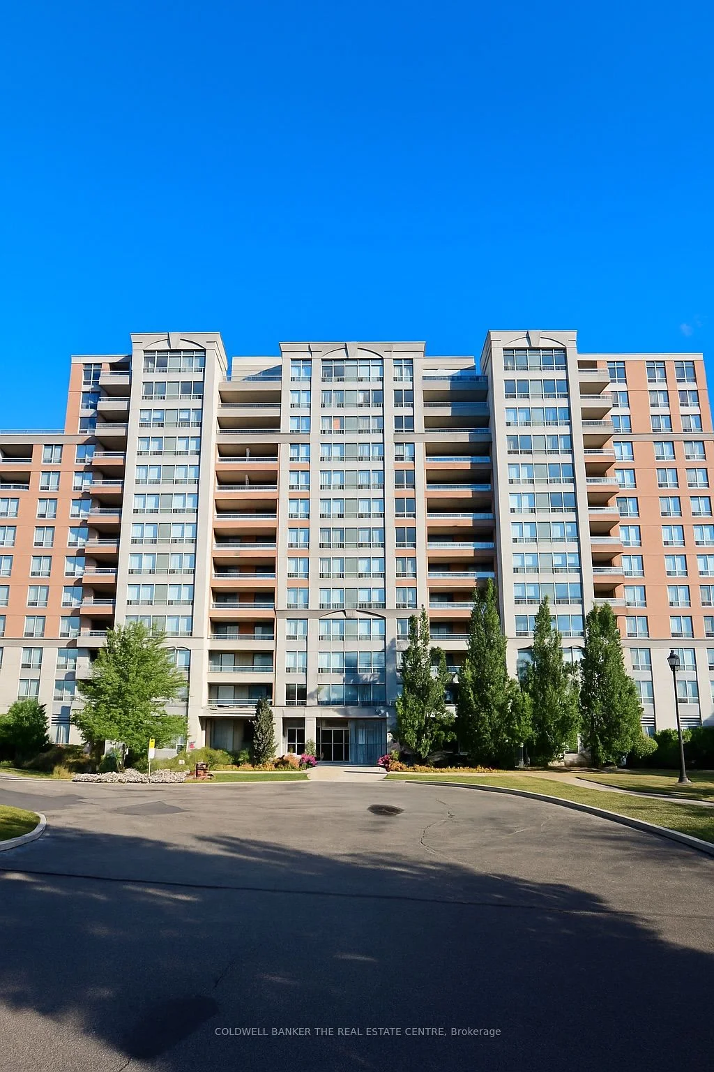 29 Northern Hts Drive 301, Richmond Hill, ON L4B 4L8