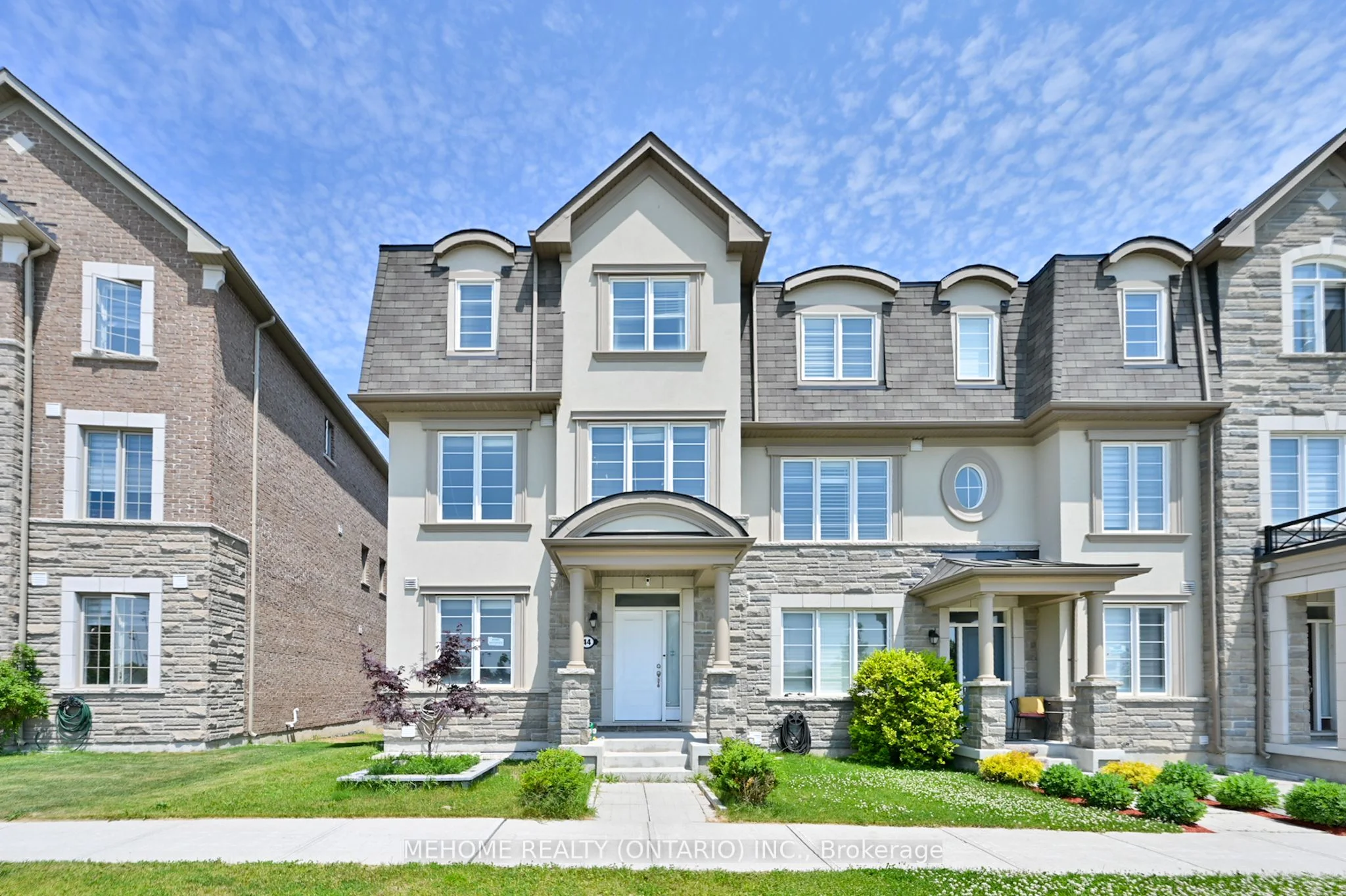 44 William F Bell Parkway, Richmond Hill, ON L4S 0K1