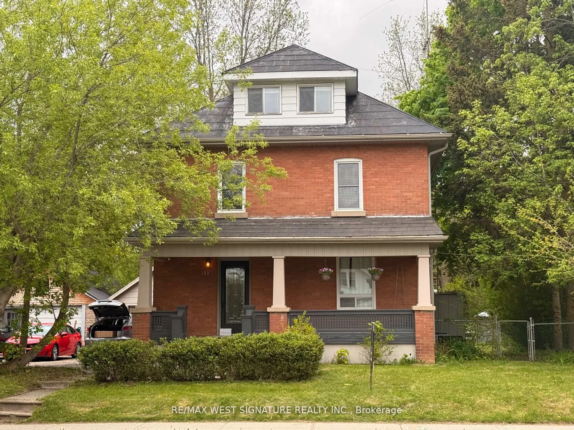 Detached in New Tecumseth