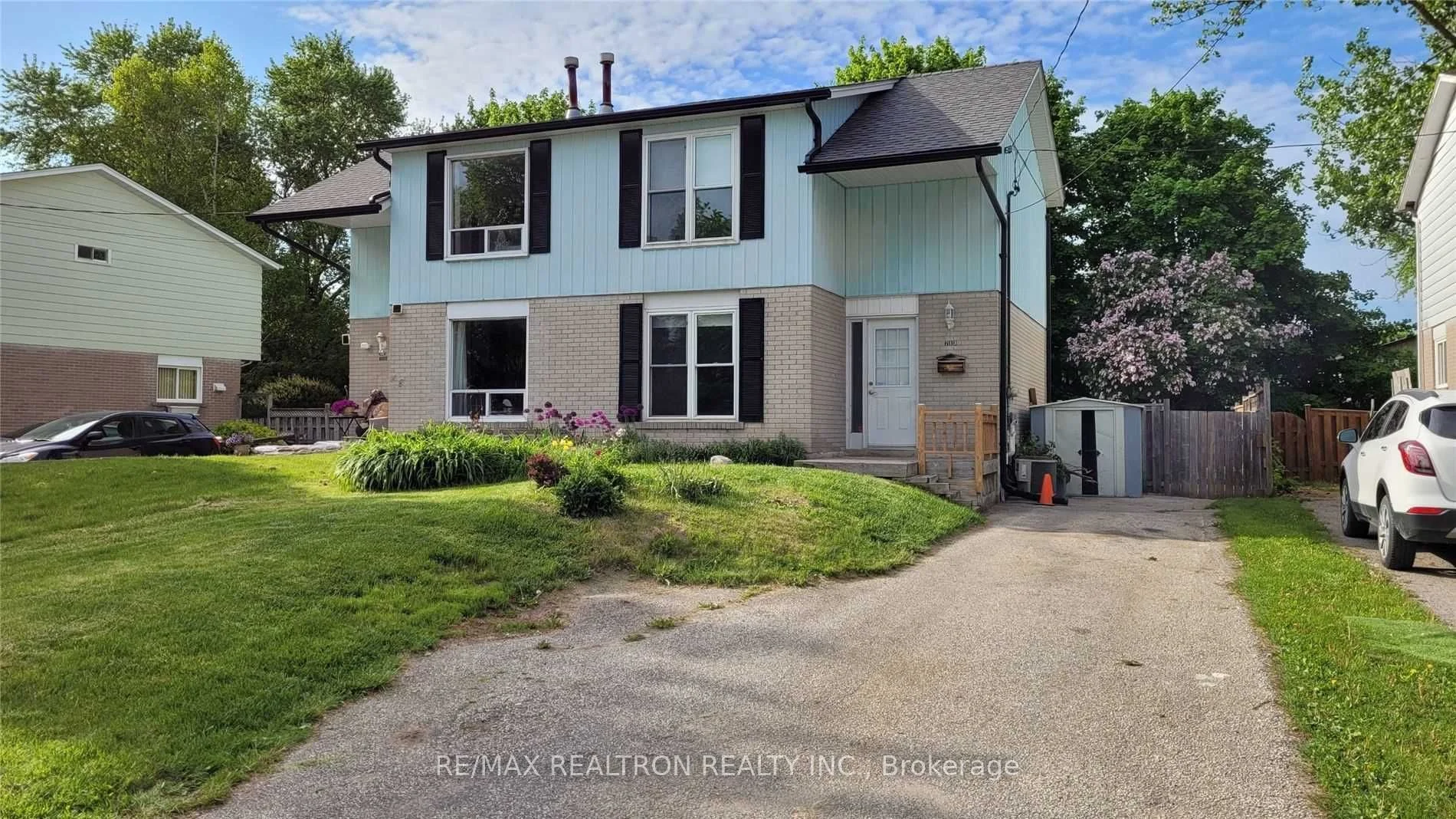 713 Elgin Street, Newmarket, ON L3Y 3B5