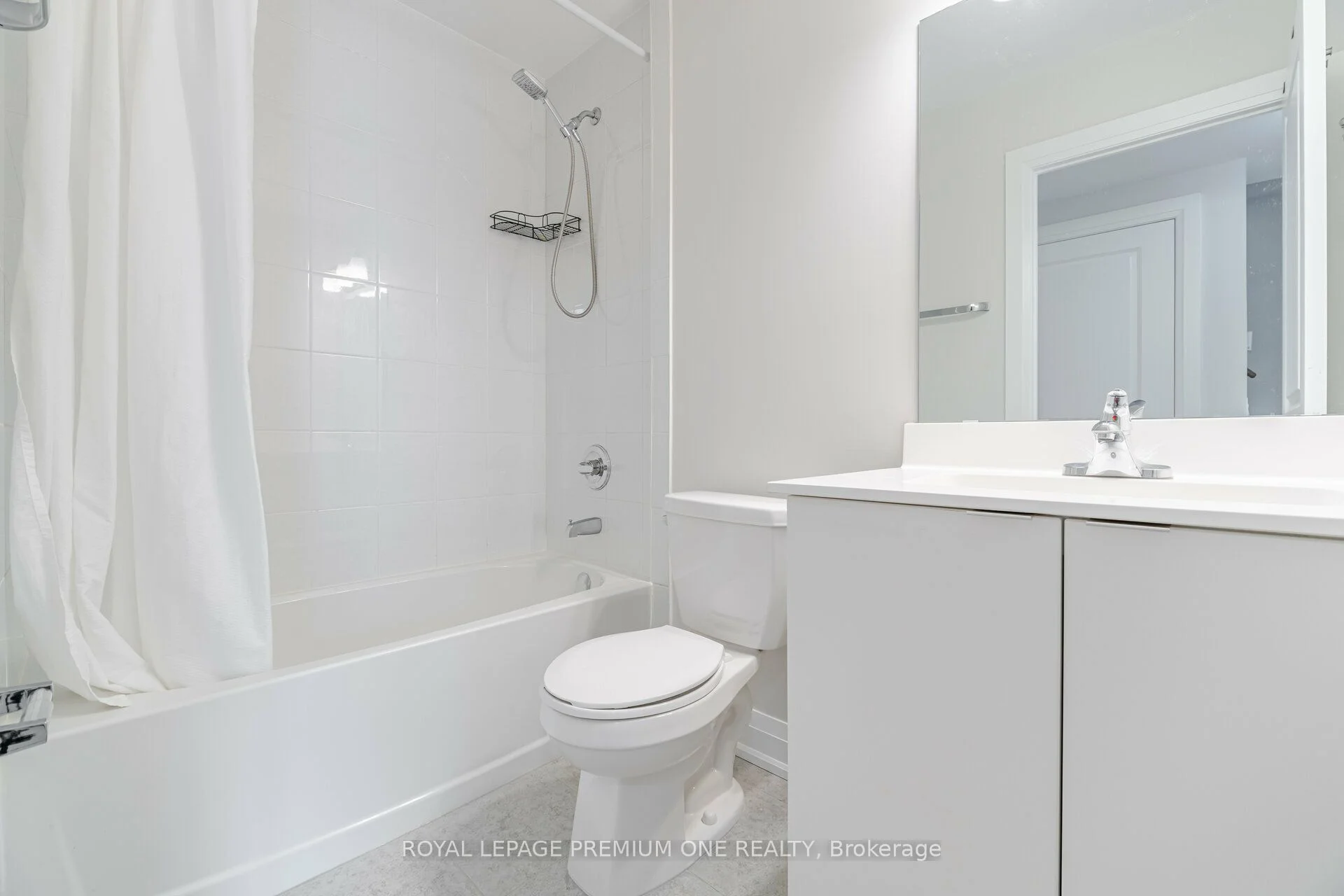 52 Coles Avenue 303, Vaughan, ON L4L 0J1