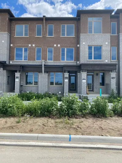 Att/Row/Townhouse in Markham