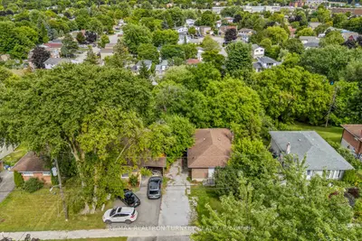 Detached in Newmarket
