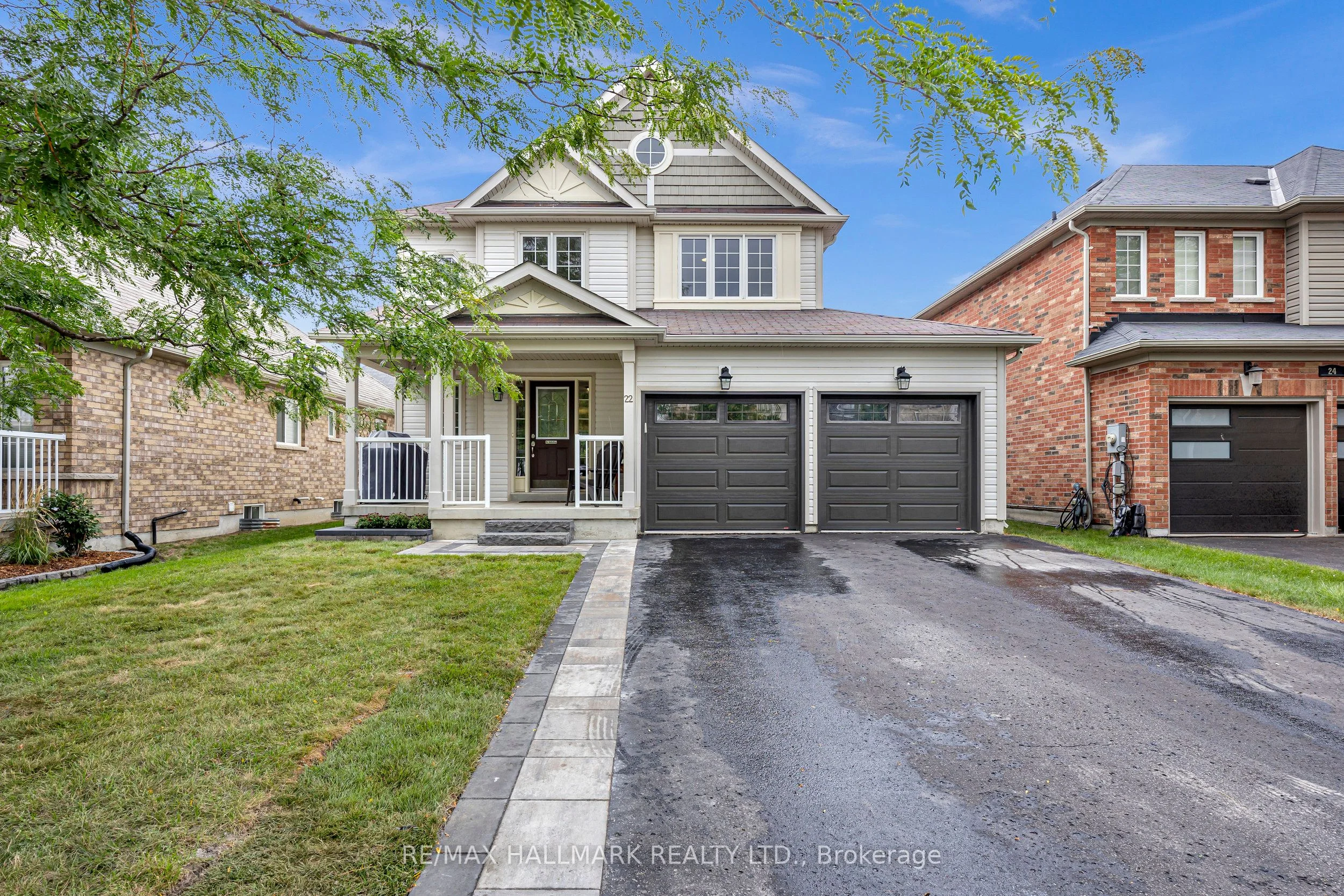 22 Carness Crescent, Georgina, ON L4P 0B5