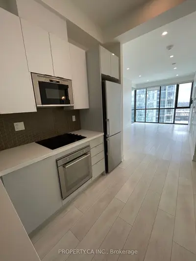 Condo Apartment in Vaughan