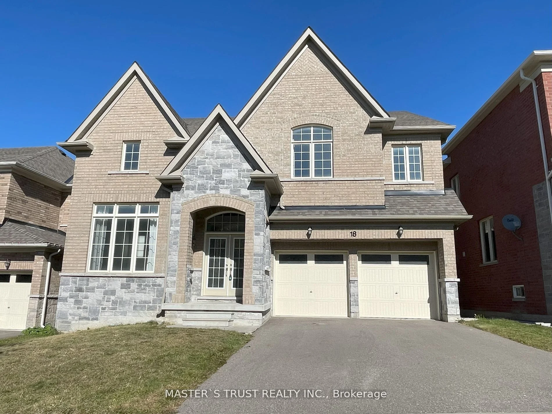 Detached in East Gwillimbury