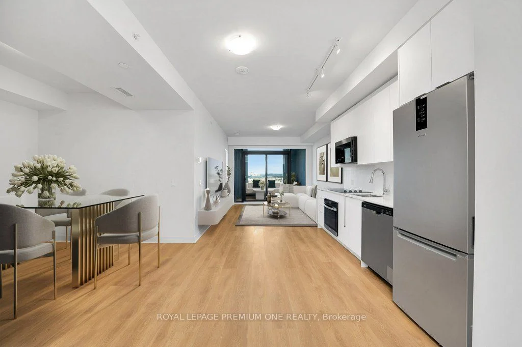 Condo Apartment in Vaughan