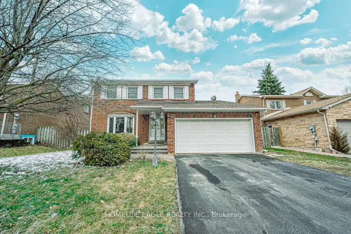 95 Kingston Road, Newmarket, On L3y 5w9
