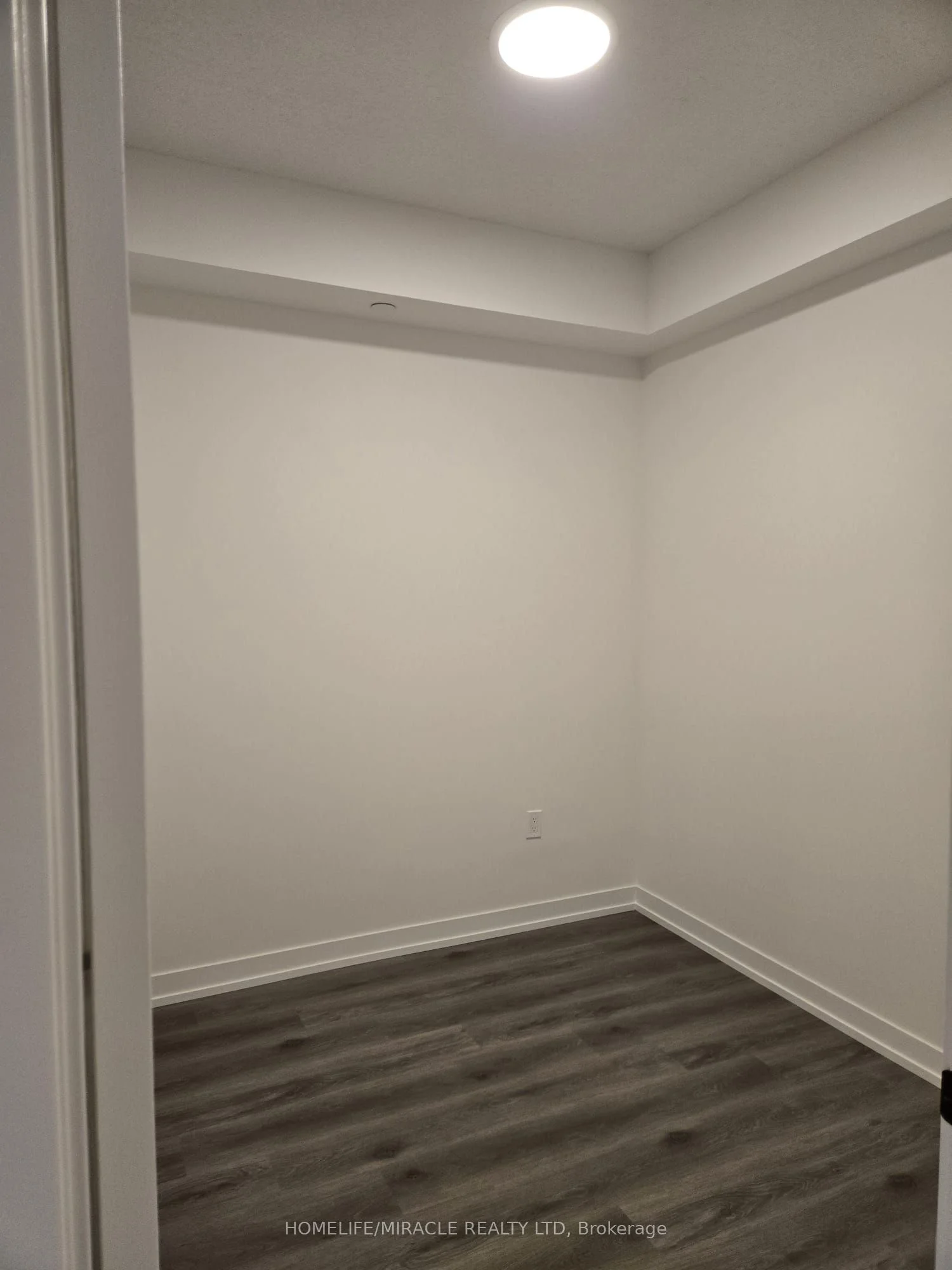 225 Commerce Street 5205, Vaughan, ON L4K 0R1