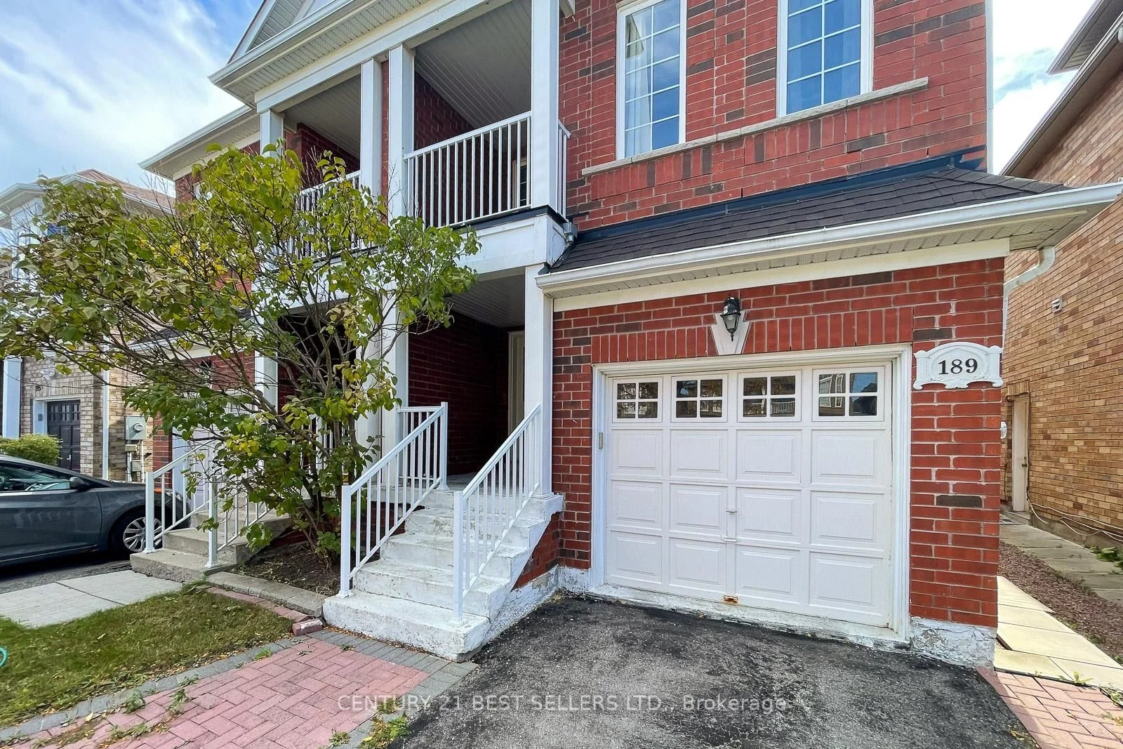 189 Warwick Crescent, Newmarket, ON L3X 2S3