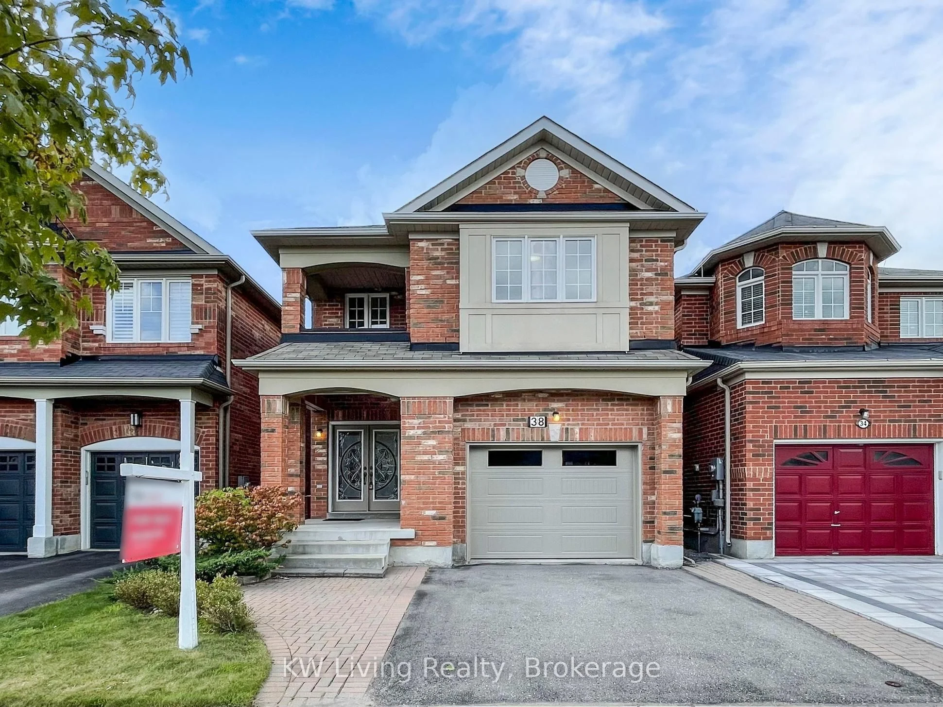 38 Coronet Street, Whitchurch-Stouffville, ON L4A 0X8
