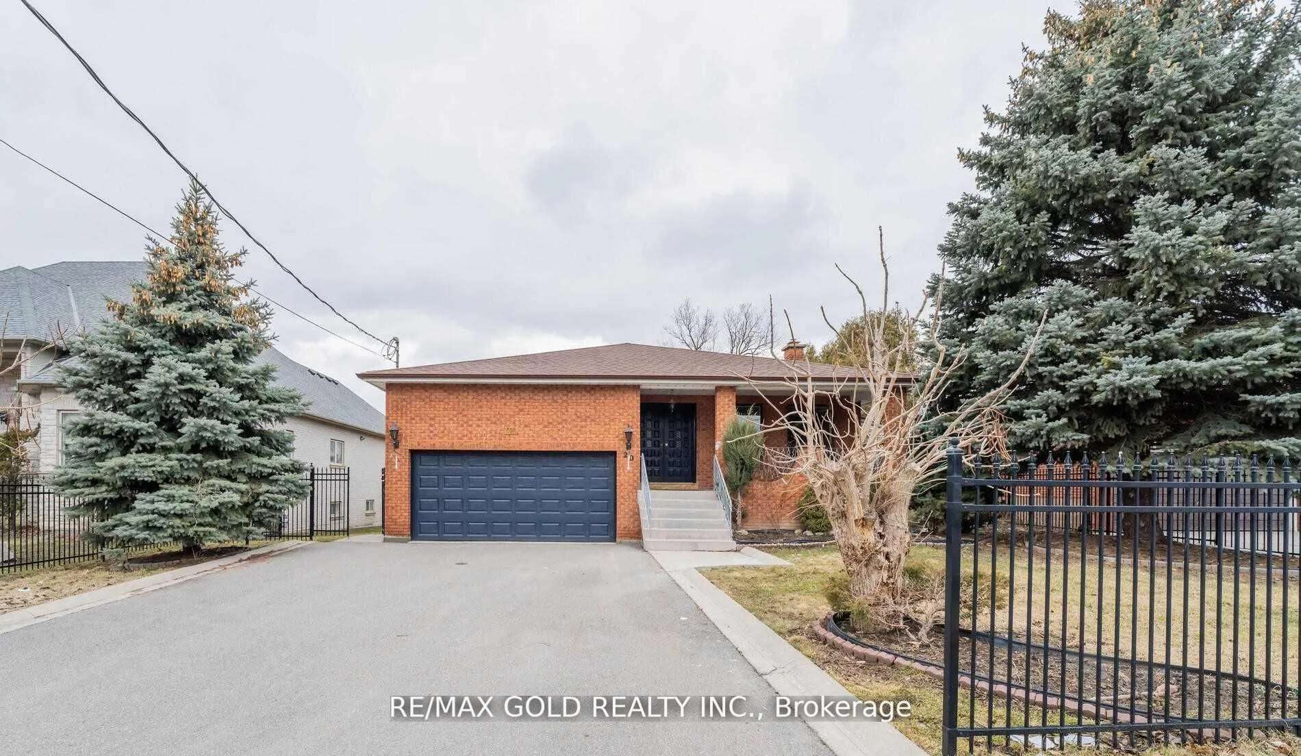 20 Garden Avenue #Main, Richmond Hill, ON L4C 6L9