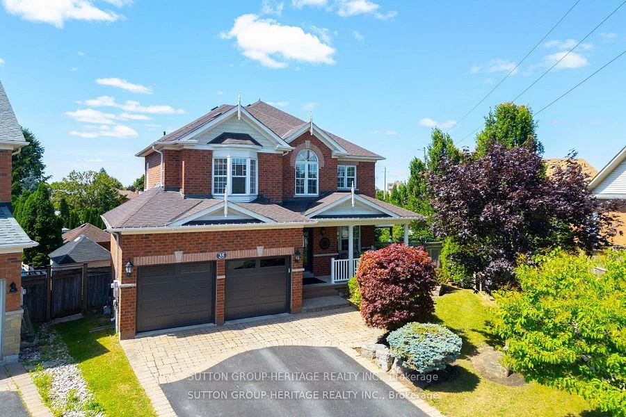 35 Pondmede Crescent, Whitchurch-Stouffville, ON L4A 0E2